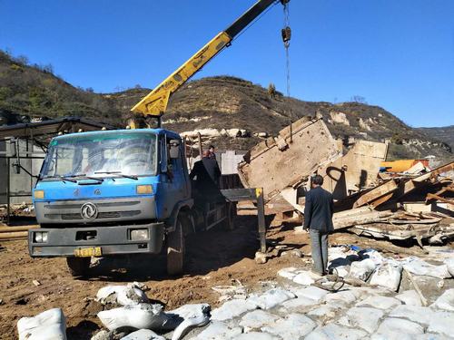 礦建二公司嚴把“四關”算好廢舊物資管理一本帳