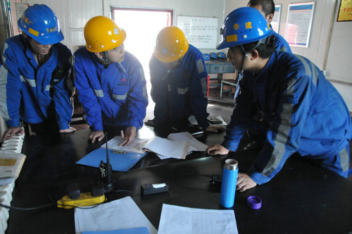 聚力搏“寒冬” 奮進勇爭鋒