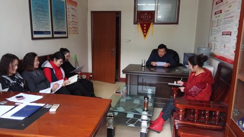 銅煤公司第二項(xiàng)目部女職工“智慧女性·書香家庭”主題讀書活動(dòng)圓滿開展