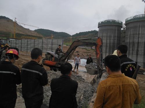 陜煤建設礦建二公司車村項目部迎戰入汛以來最強降雨