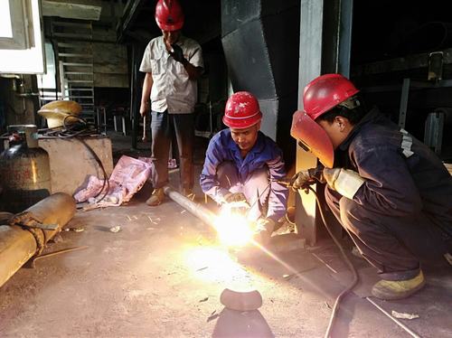 陜煤建設韓城分公司安裝六項目部奮力施工受好評