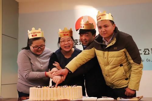 陜煤建設礦建二公司：黨的旗幟飄揚在一線