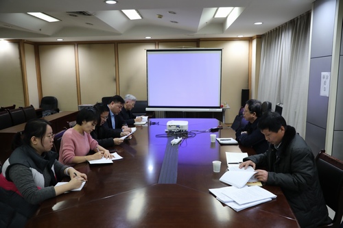 建設集團第二督導組深入路橋分公司對“講政治、敢擔當、改作風”專題教育進行督導