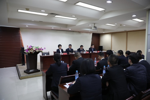 路橋分公司召開“講、敢、改”專題教育和違規收送禮金專項整治再動員會