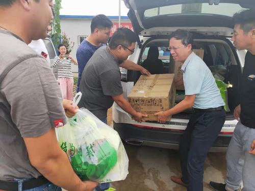 陜煤建設澄合分公司清涼慰問送一線