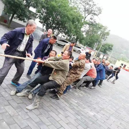 陜煤建設天工公司施工現場忙堅守  特別團圓中秋月