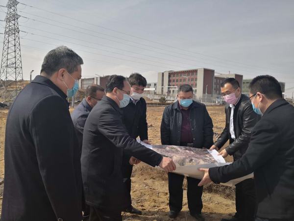 寧興剛一行受邀到榆林市科創(chuàng)新城實地考察