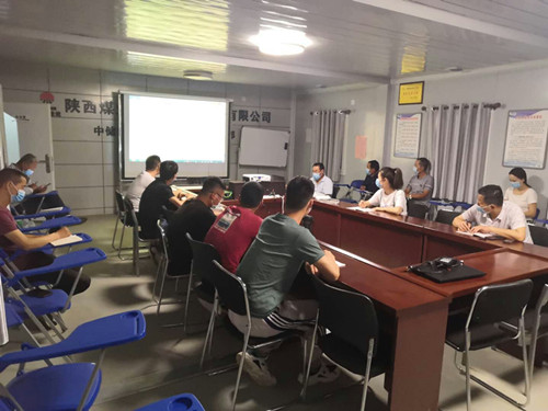 陜煤建設天工公司：學文件正確引導，促廉潔永不褪色