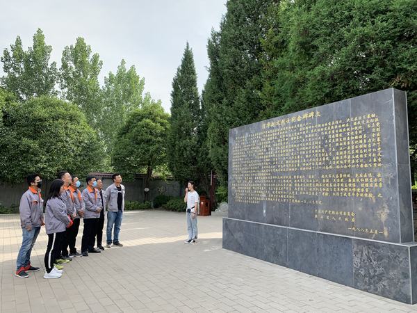 陜煤建設(shè)渭南分公司南京金龍項(xiàng)目部“主題黨日”找初心 強(qiáng)黨性