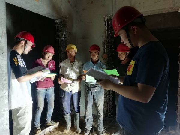 陜煤建設渭南分公司第五項目部安全“宣傳兵”行動了