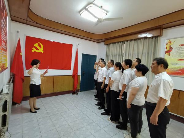 陜煤建設設備租賃中心開展系列活動慶祝建黨99周年