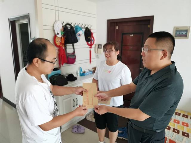 陜煤建設韓城分公司走訪慰問困難黨員傳遞組織關懷