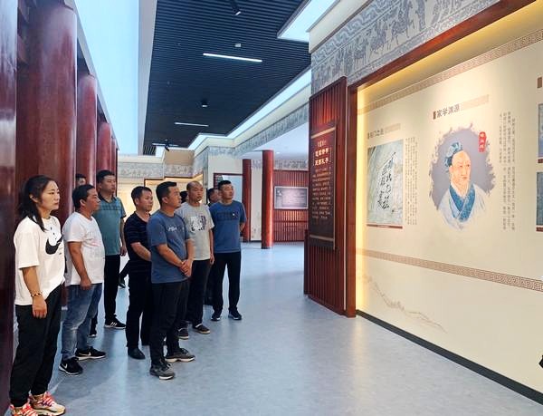 陜煤建設澄合分公司渭南片區單位赴楊震公祠開展廉政教育主題黨日活動