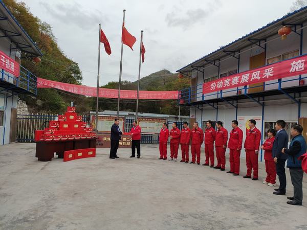 【領(lǐng)導(dǎo)慰問】— 10月6日