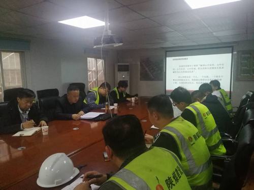 陜煤建設銅煤公司以領導深入基層講黨課凝聚推動企業發展的思想動力