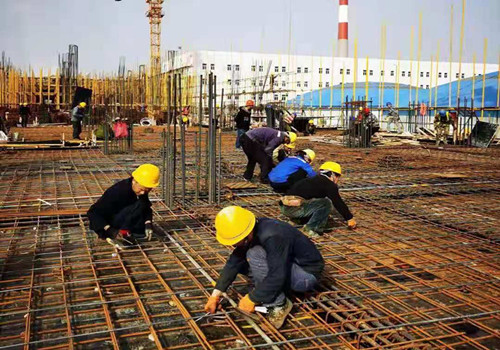 揮灑汗水，亮劍拼搏，以勞動為五一添色彩