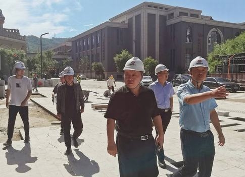 公司領導寧興剛深入延安新保育院項目檢查指導工作