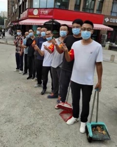 陜煤建設新城公司開展“迎十四運 創文明城”志愿者活動