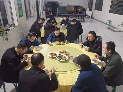 陜煤建設(shè)路橋分公司：這個臘八我們一起同‘粥’共濟(jì)