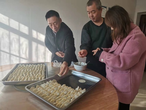 陜煤建設(shè)路橋分公司渭南項目部眾志成城共抗疫，細(xì)微之處暖人心