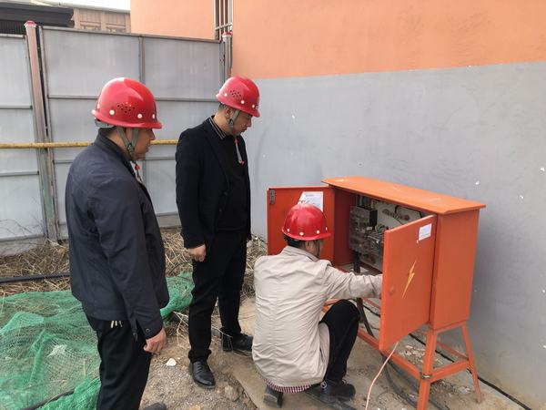 陜煤建設(shè)澄合分公司第十五項(xiàng)目部開展“青安崗”安全檢查志愿活動(dòng)