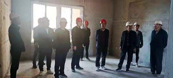 陜煤建設(shè)渭南分公司承建的渭南市臨渭區(qū)二院片區(qū)棚戶區(qū)改造項(xiàng)目9#、10#樓工程順利通過分戶驗(yàn)收