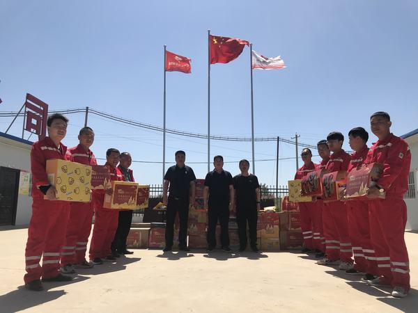 趙敬凱五一期間慰問(wèn)一線(xiàn)干部員工