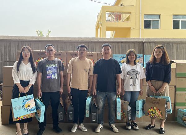 陜煤建設銅煤公司為員工發放暖心粽子