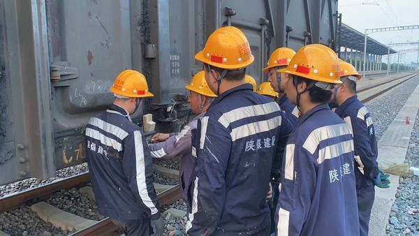 陜煤建設洗選煤運營公司神渭蒲城運營項目部：多形式“澆灌”培訓 讓安全生產(chǎn)意識“生根發(fā)芽”