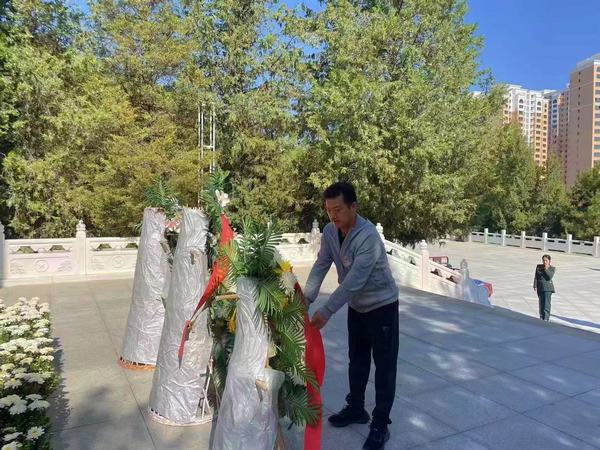 陜煤建設(shè)銅煤公司基層項目部開展“緬懷革命先烈 弘揚(yáng)烈士精神”主題活動