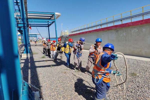 陜煤建設(shè)天工公司土建五部國慶不停工，堅守崗位保進度