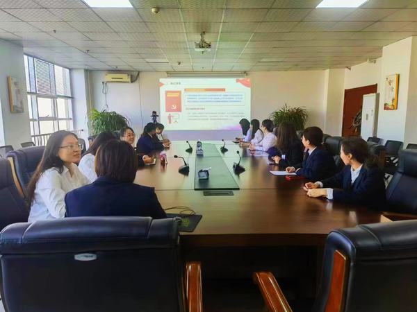 陜煤建設榆林公司:用愛關懷 愿你笑靨如花