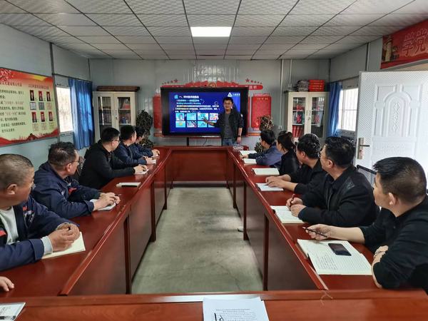 陜煤建設韓城分公司土建十二項目部:技術大拿“開小灶” 技能提升“蓄能量”