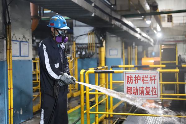 陜煤建設洗選煤運營公司紅柳林洗煤廠項目部:“三拳出擊”打好環保標準化“組合拳”