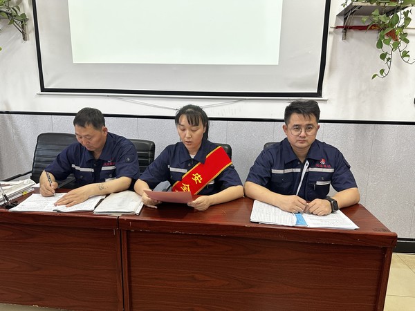 陜煤建設(shè)洗選煤運(yùn)營公司開展“安全生產(chǎn)月·巾幗講安全”五個(gè)一 安全主題活動(dòng)