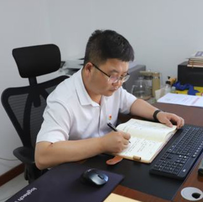 心中有信念 肩上有擔當