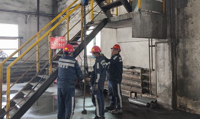 陜煤建設洗選煤運營公司第五項目部順利完成了陜西小保當礦業公司選煤廠7部膠帶機帶面更換工程