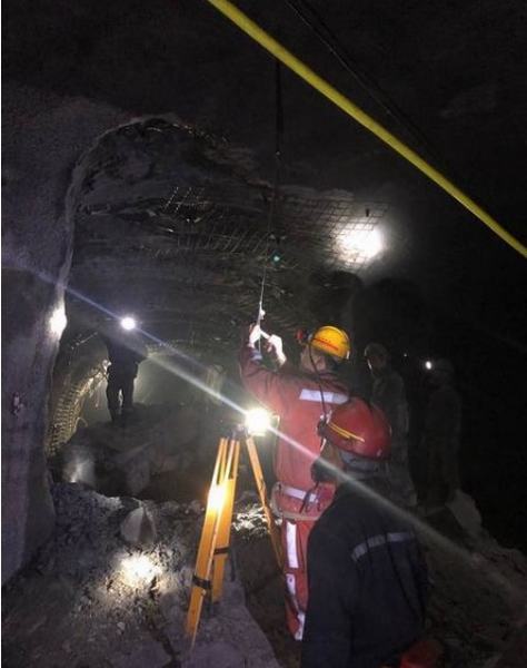 陜煤建設(shè)礦建二公司王峰項(xiàng)目部+25m水平南翼膠帶運(yùn)輸大巷（II）段精準(zhǔn)貫通