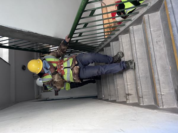 陜煤建設新城公司第一項目部開展火災事故應急救援演練活動