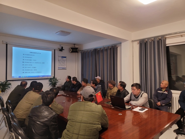 陜煤建設渭南分公司第二安裝項目部自救器實操大比拼為安全生產保駕護航