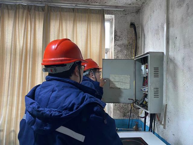 陜煤建設(shè)韓城分公司張家峁項目部:“青”盡全力助推項目建設(shè)高質(zhì)量進行