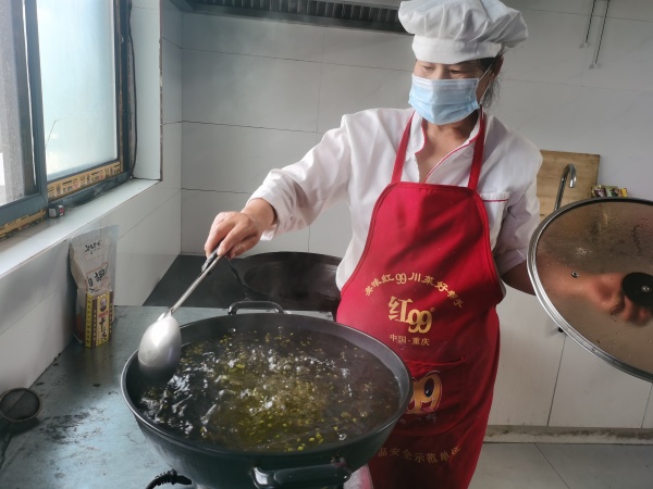 陜煤建設(shè)機(jī)電安裝公司：戰(zhàn)高溫，不服“暑”