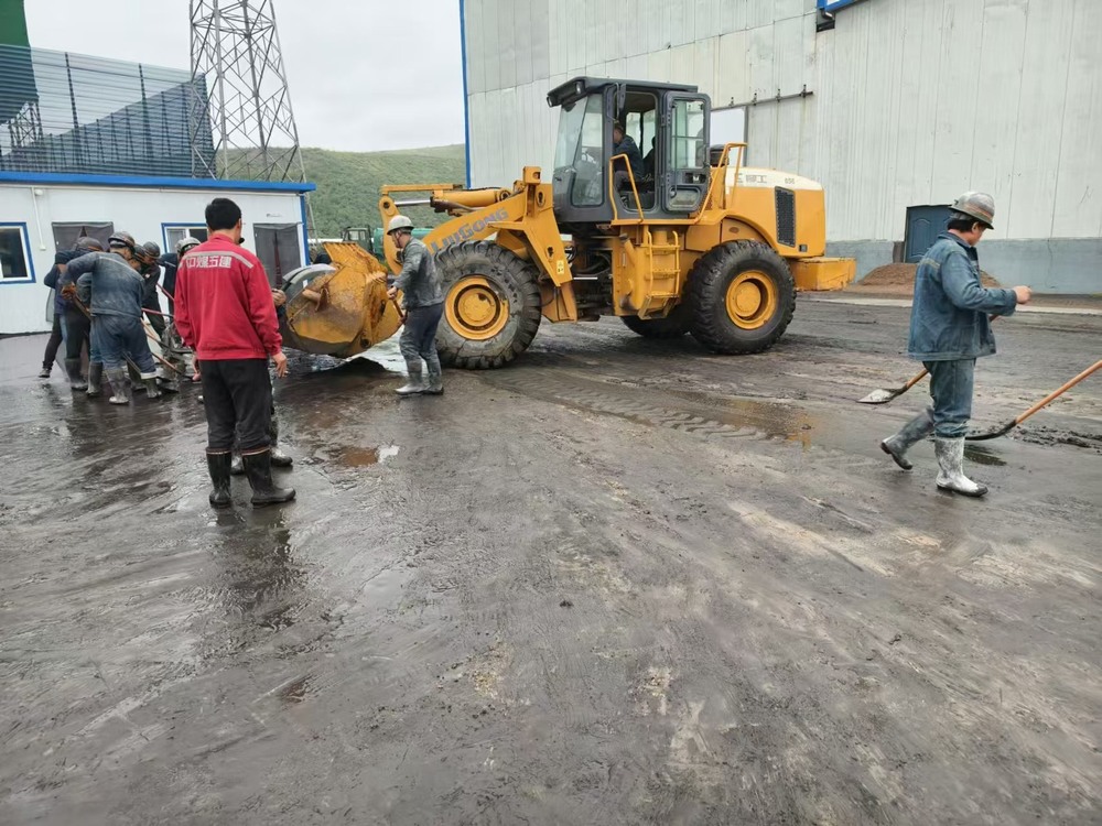 陜煤建設礦建二公司第六項目部：眾志成城抗擊暴雨險情