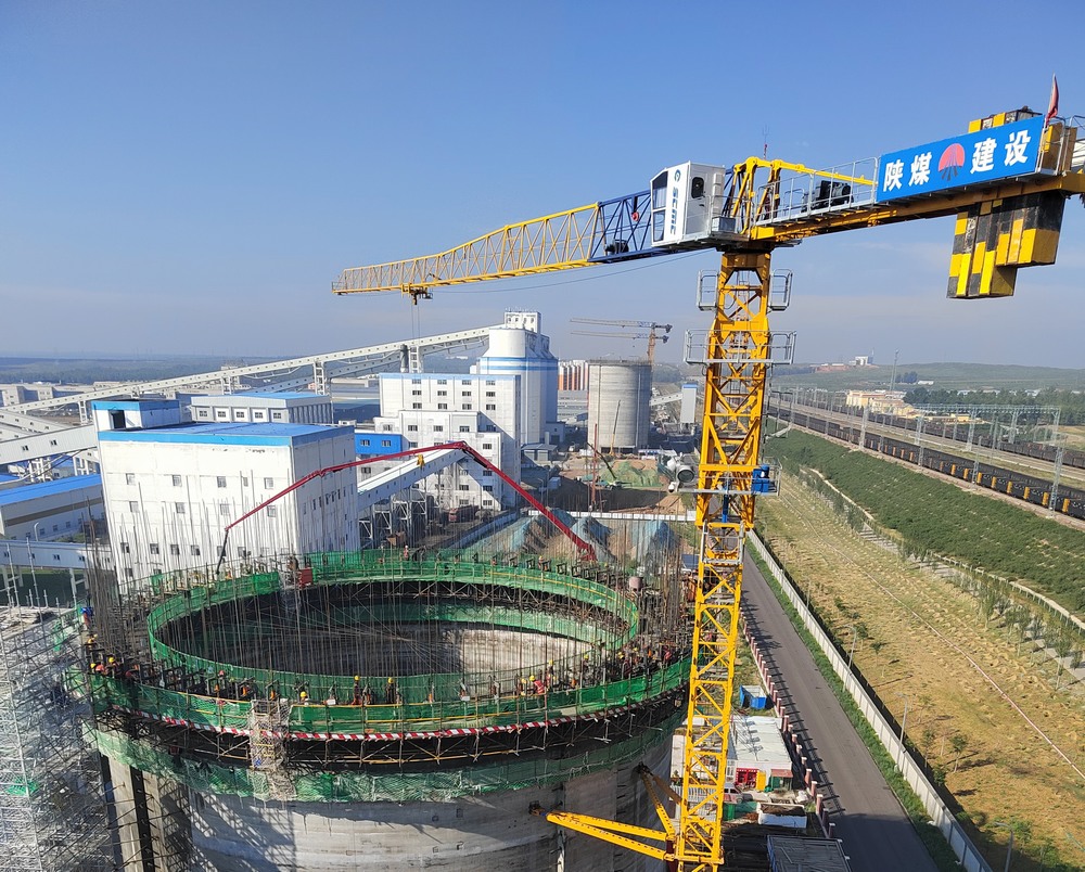 陜煤建設(shè)第二直屬項(xiàng)目部：滑模施工戰(zhàn)正酣，全力沖刺保進(jìn)度