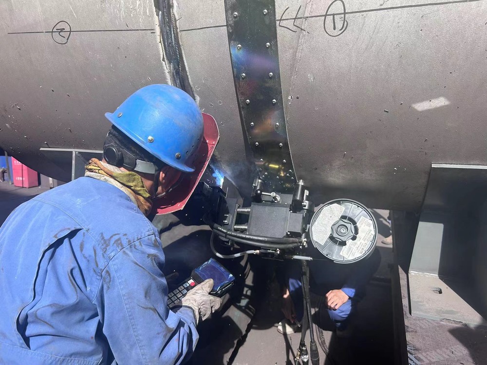 陜煤建設西北分公司：軌道式爬行機器人助力酒鋼綜合管網改造項目