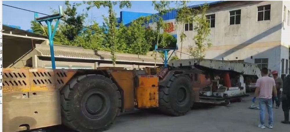 陜煤設計研究院：韓城礦業公司桑樹坪二號井率先應用無軌膠輪車支架搬運車運輸，提高工作效率，確保安全生產