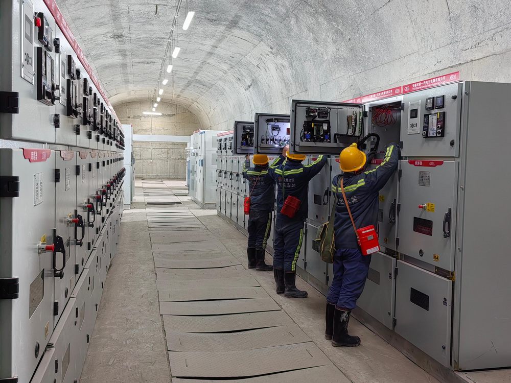 陜煤建設機電安裝公司酒鋼項目部：電氣安裝圓滿收官，安全質量鑄就口碑