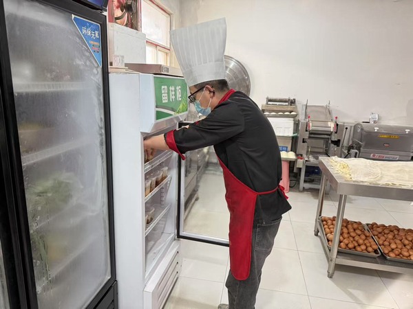 陜煤建設(shè)煤礦運(yùn)營(yíng)服務(wù)分公司：后勤保障再升級(jí) 職工幸福“滿格電”