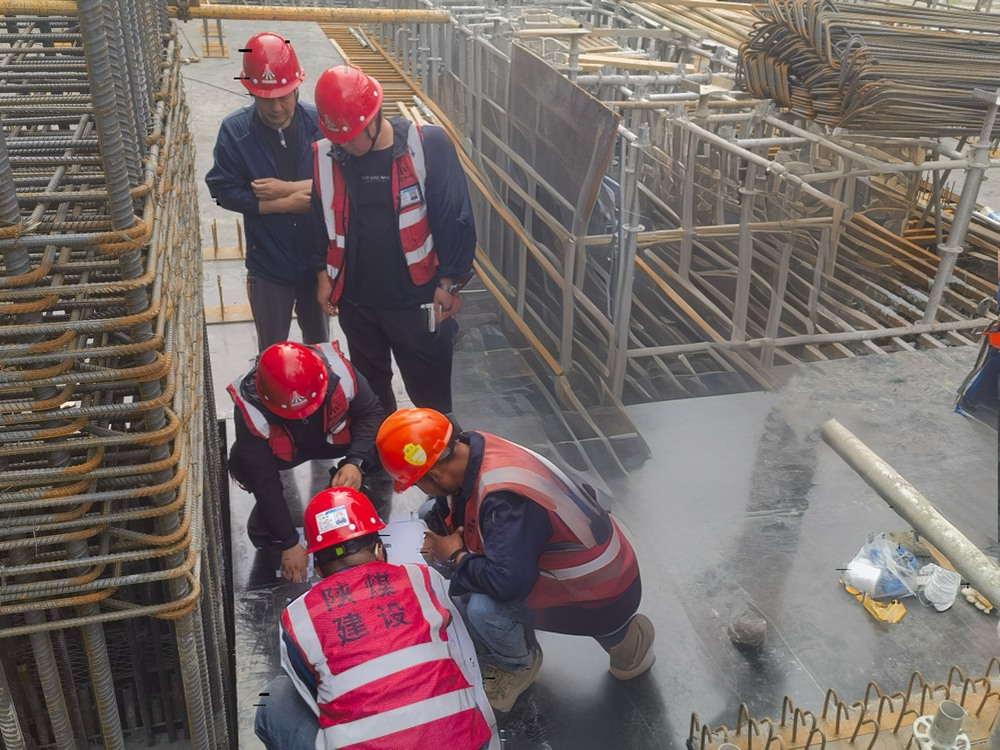 陜煤建設與浙江二建跨項目聯動 ，聚焦汽機預埋螺栓施工技術攻堅