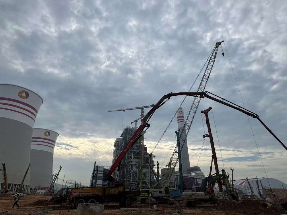 24小時鏖戰！陜煤電力上高有限公司2x1000MW清潔煤電擴建項目煤倉間灌注樁圓滿完成